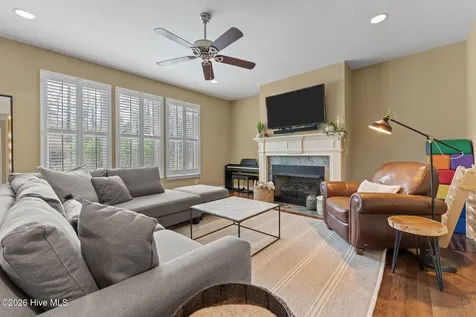 155 Devon Circle Aberdeen NC 28315