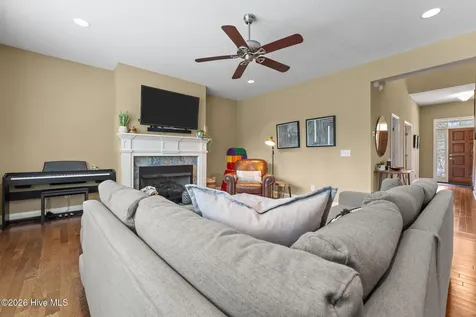155 Devon Circle Aberdeen NC 28315