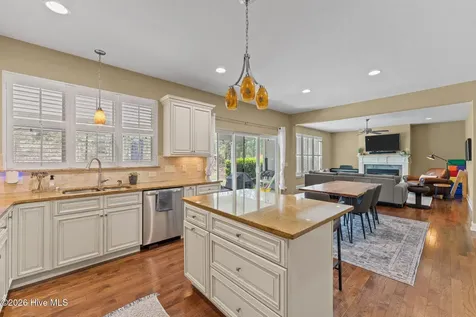 155 Devon Circle Aberdeen NC 28315