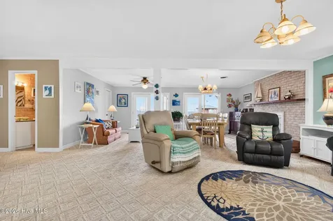 2910 Canal Cove Road Lake Waccamaw NC 28450