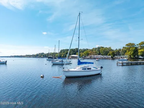 2910 Canal Cove Road Lake Waccamaw NC 28450
