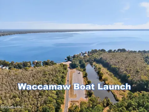 2910 Canal Cove Road Lake Waccamaw NC 28450