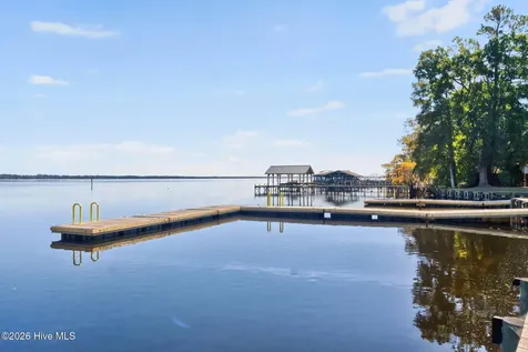 2910 Canal Cove Road Lake Waccamaw NC 28450