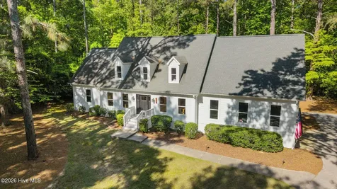 108 James Creek Road Southern Pines NC 28387