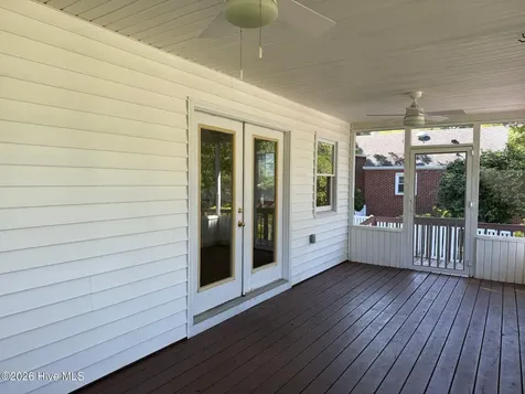 5 Warlick Street Jacksonville NC 28540