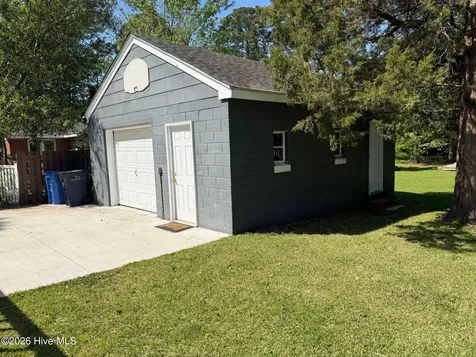5 Warlick Street Jacksonville NC 28540