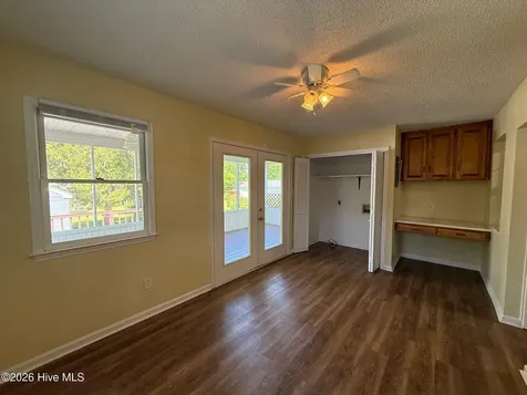 5 Warlick Street Jacksonville NC 28540
