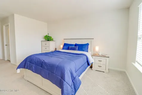 1158 King Eider Way Winnabow NC 28479