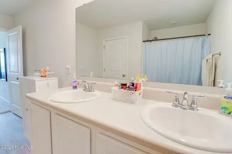 1158 King Eider Way Winnabow NC 28479