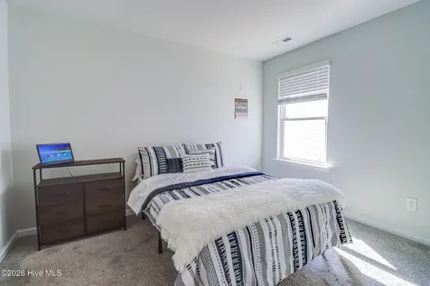 1158 King Eider Way Winnabow NC 28479
