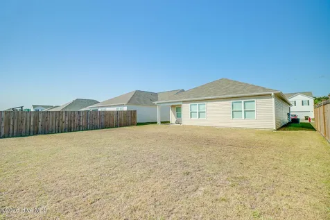 1158 King Eider Way Winnabow NC 28479