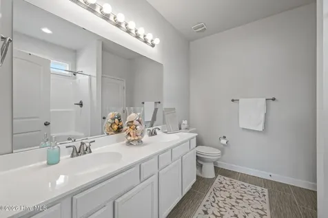 401 Vandemere Court Holly Ridge NC 28445