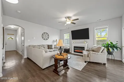 401 Vandemere Court Holly Ridge NC 28445