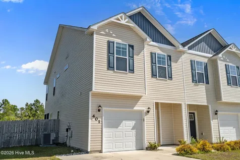 401 Vandemere Court Holly Ridge NC 28445