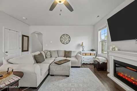 401 Vandemere Court Holly Ridge NC 28445