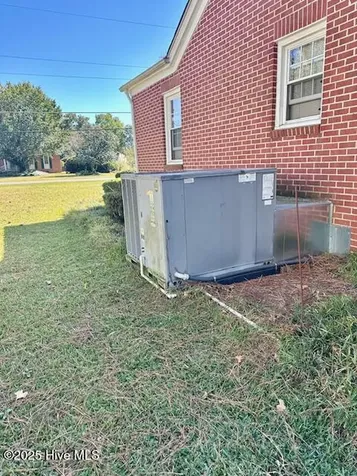 615 N Elm Street Chadbourn NC 28431