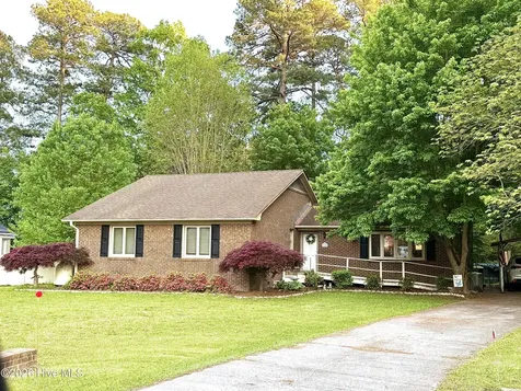 314 Sumner Avenue Roseboro NC 28382