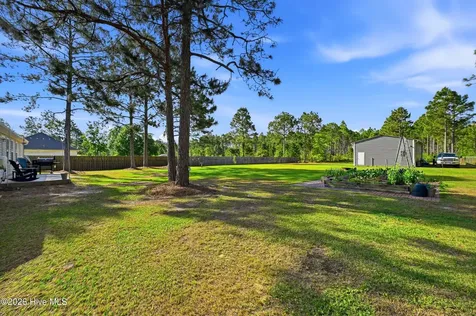 232 Folkstone Road Holly Ridge NC 28445