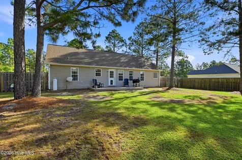 232 Folkstone Road Holly Ridge NC 28445