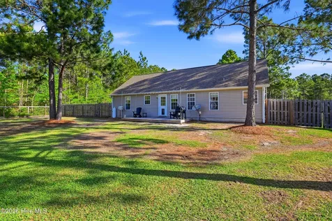 232 Folkstone Road Holly Ridge NC 28445