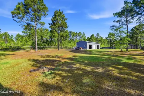 232 Folkstone Road Holly Ridge NC 28445
