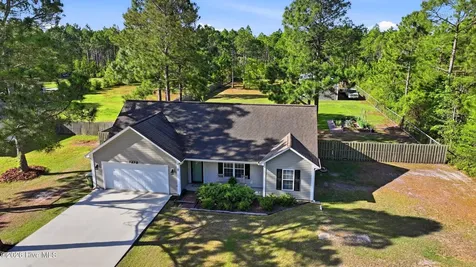 232 Folkstone Road Holly Ridge NC 28445