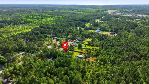 232 Folkstone Road Holly Ridge NC 28445
