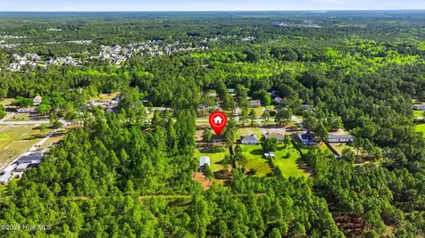 232 Folkstone Road Holly Ridge NC 28445
