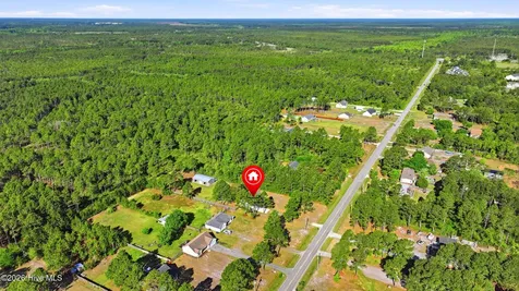 232 Folkstone Road Holly Ridge NC 28445