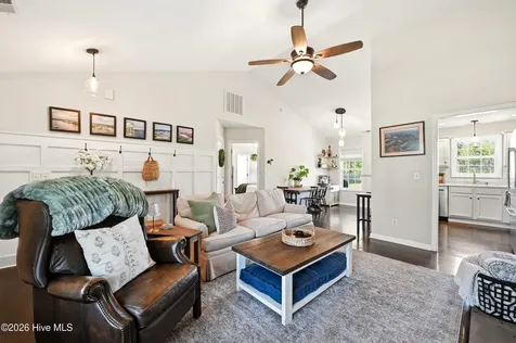 232 Folkstone Road Holly Ridge NC 28445