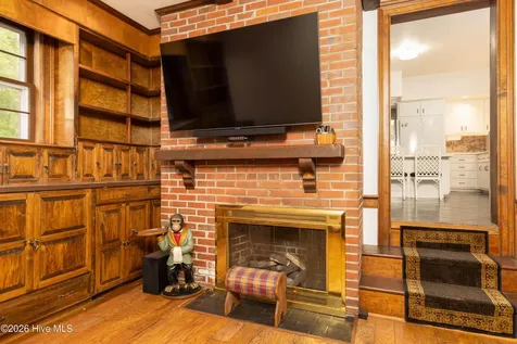 208 S Moseley Street Edenton NC 27932