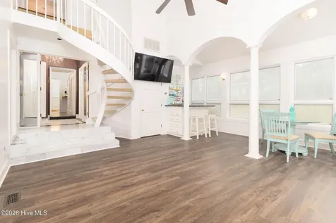 208 S Moseley Street Edenton NC 27932