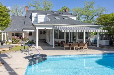 208 S Moseley Street Edenton NC 27932