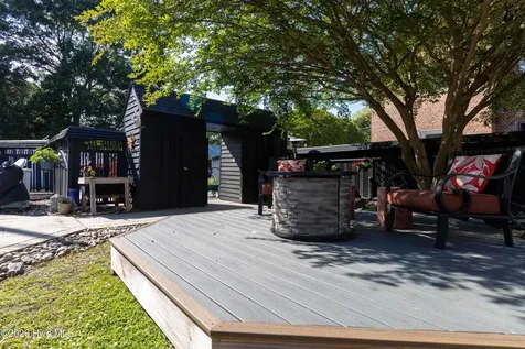 208 S Moseley Street Edenton NC 27932