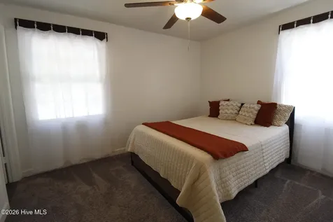 104 Pineview Road Jacksonville NC 28546