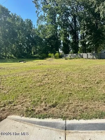 112 N Lee Street Whiteville NC 28472