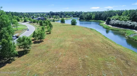 124 Sycamore Lakes Drive Wallace NC 28466