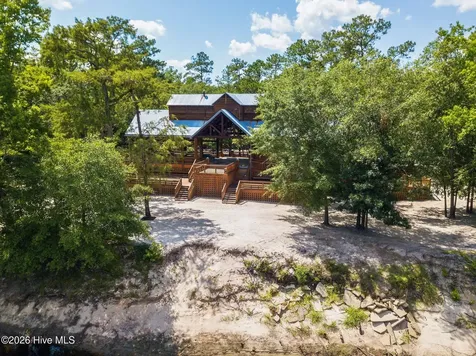 124 Sycamore Lakes Drive Wallace NC 28466