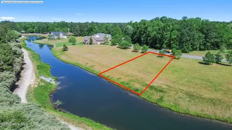124 Sycamore Lakes Drive Wallace NC 28466