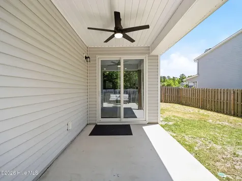 1011 E Arboria Drive Hampstead NC 28443