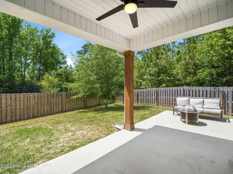 1011 E Arboria Drive Hampstead NC 28443