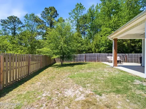 1011 E Arboria Drive Hampstead NC 28443