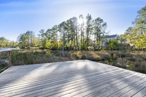 1011 E Arboria Drive Hampstead NC 28443