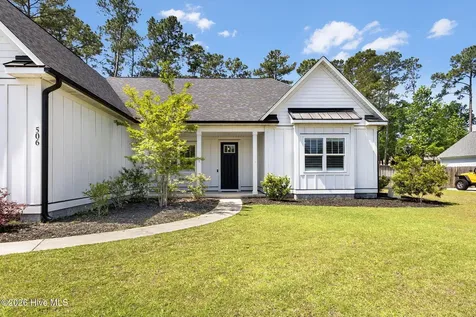 506 Crown Pointe Drive Hampstead NC 28443