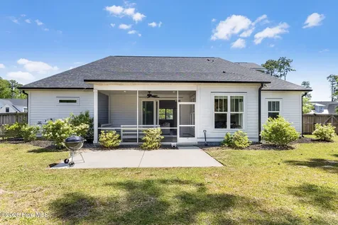 506 Crown Pointe Drive Hampstead NC 28443