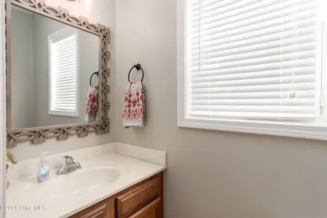 206 Westmont Road Jacksonville NC 28540