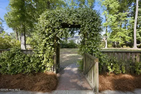 206 Granville Drive Greenville NC 27858
