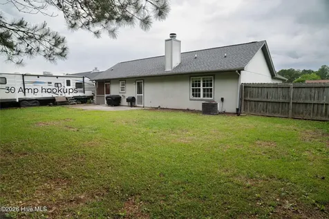 123 Daphne Drive Hubert NC 28539