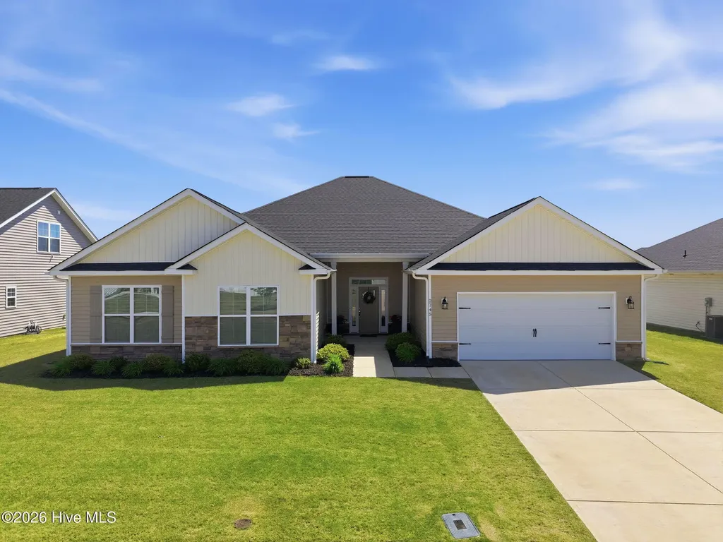 2745 Luna Lane Winterville NC 28590