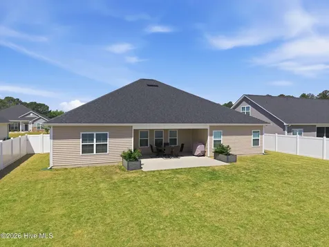 2745 Luna Lane Winterville NC 28590